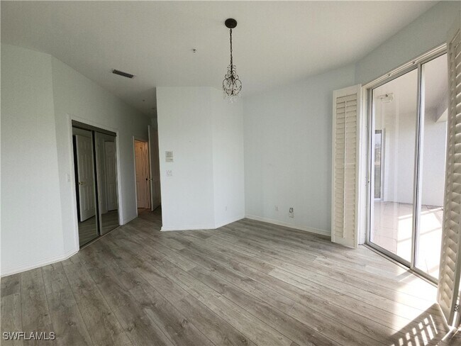 Building Photo - 2135 Arielle Dr