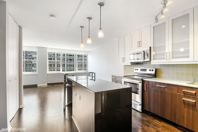 Building Photo - 4250 N Marine Dr