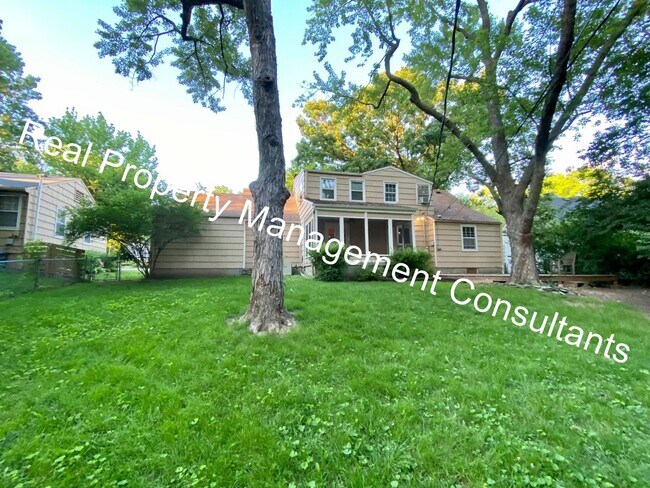Building Photo - Unique 4-Bed Prairie Village Home