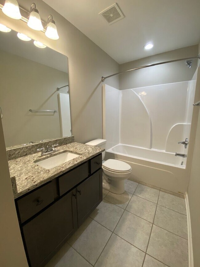Building Photo - 216 Wild Azalea Dr