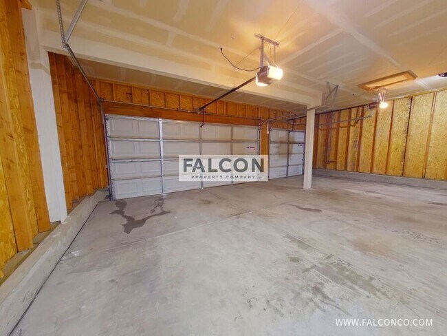 Building Photo - 6536 Graymont Dr