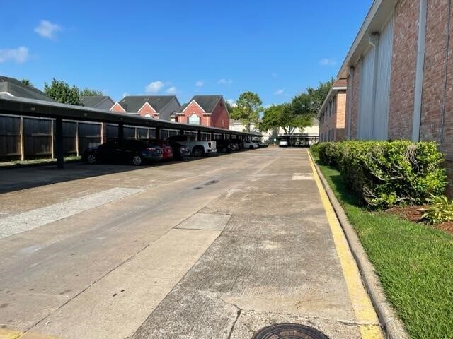 Building Photo - 2350 Bering Dr