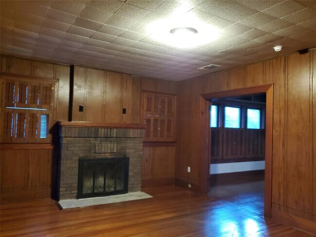 Building Photo - 4113 Speedway