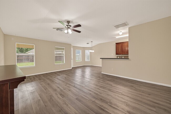 Building Photo - 5107 Moss Garden Ln