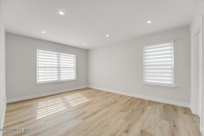 Building Photo - 341 Danbury Ln
