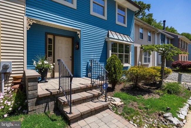 Building Photo - 13 Wisina Ct