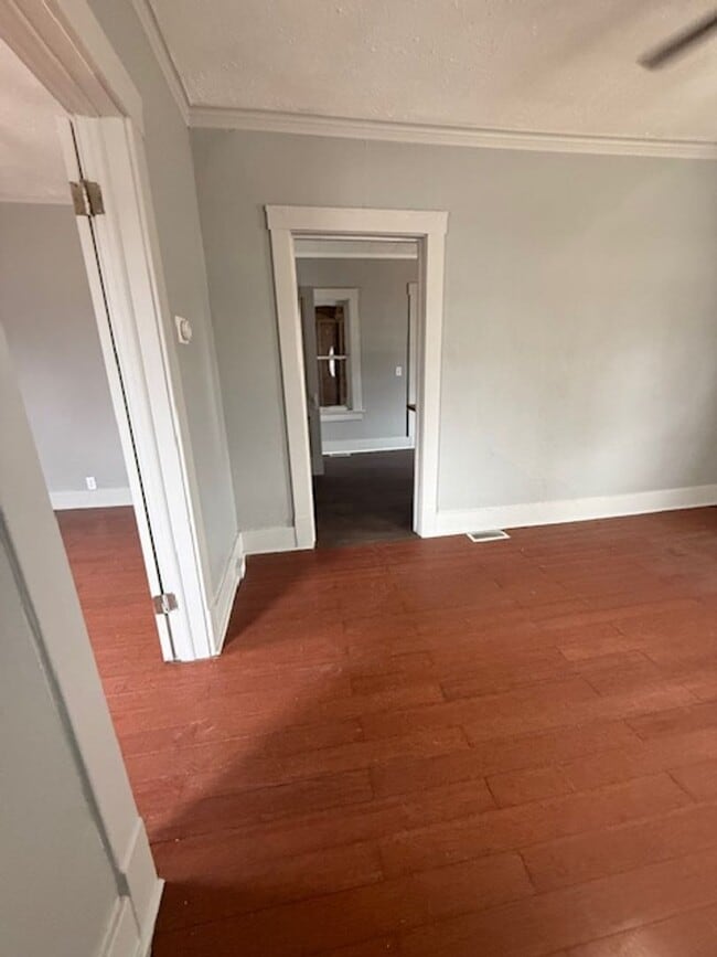 Building Photo - House for Rent - 1 bedroom / 1 bathroom