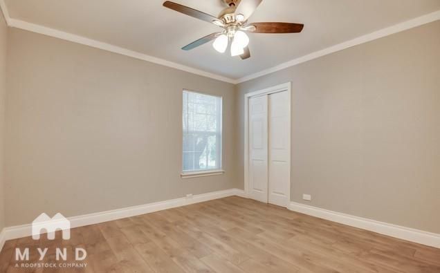 Building Photo - 150 Venice St