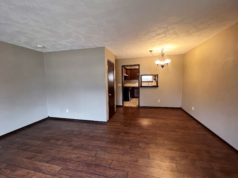 Building Photo - 1603 Timberline Dr