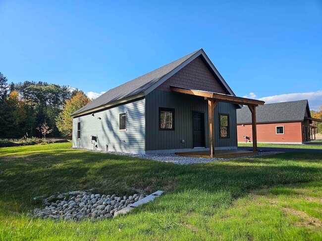 Building Photo - 19 Steele Dr