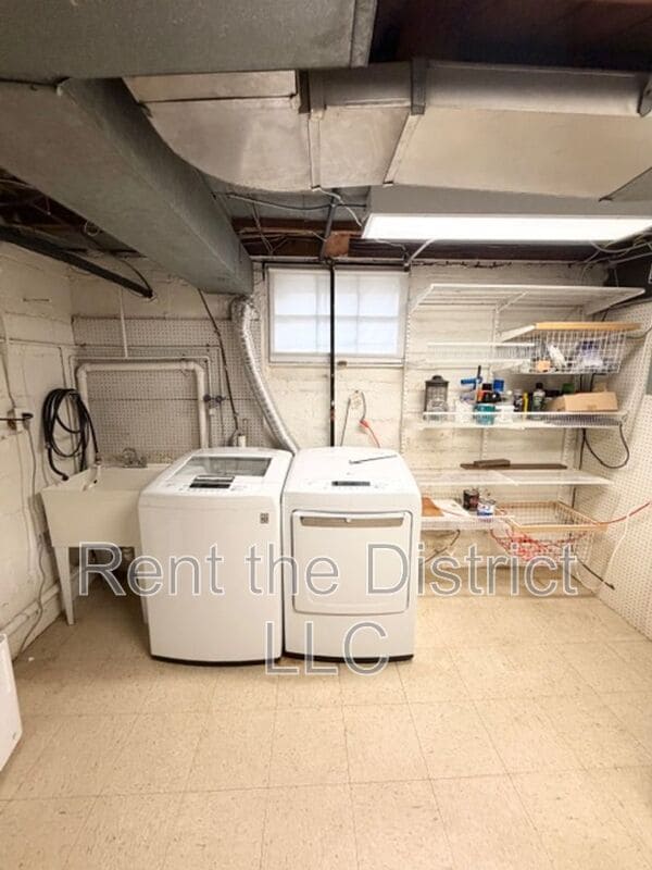 Building Photo - 3517 Alton Pl NW