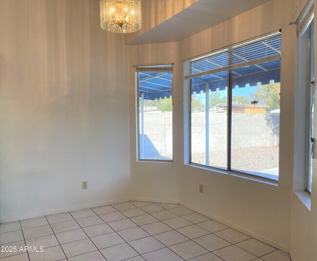 Building Photo - 8811 N 5th St