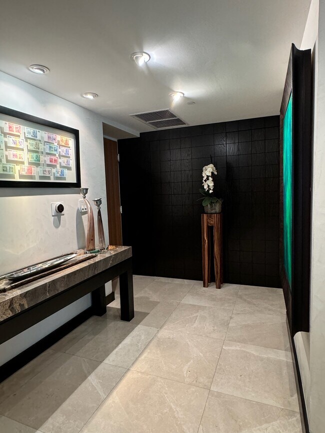 Entrance Foyer - 500 Brickell Ave