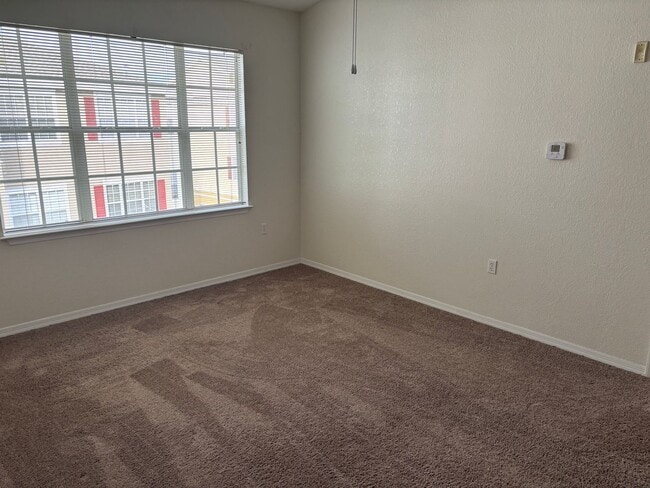 Building Photo - Villa Valencia Spacious 1 Bedroom Near Valencia Community College and 408