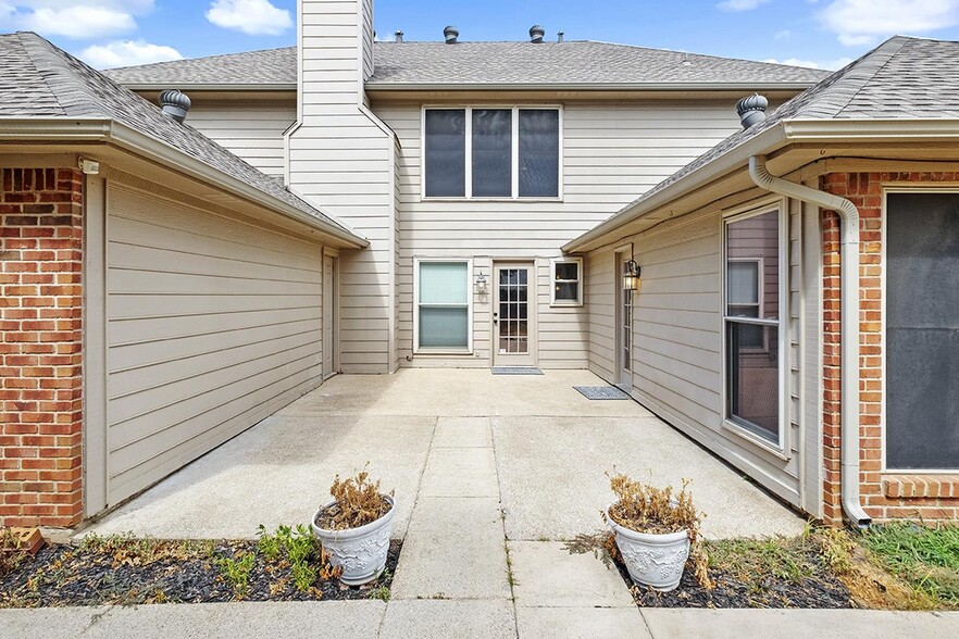 Building Photo - Spacious Arlington home near River Legacy Park