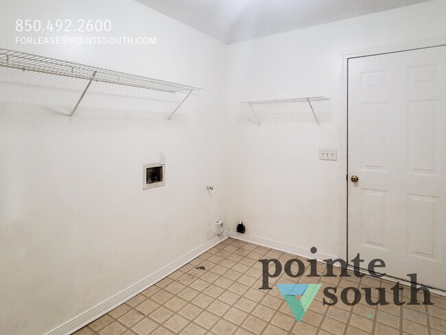 Building Photo - 412 Bay Oaks Dr