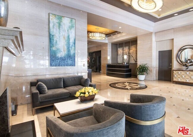 Building Photo - 10520 Wilshire Blvd