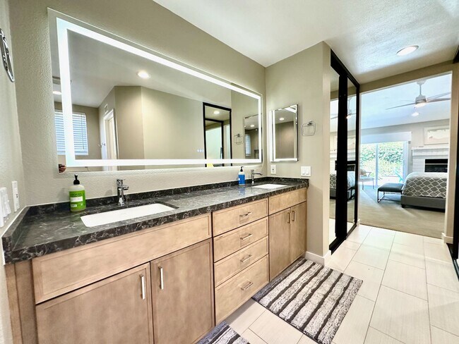 Building Photo - FOR RENT Call For Availability 3Br/3Ba 2128 Sqft Fully Furnished Del Mar Heights Vacation Home, C...