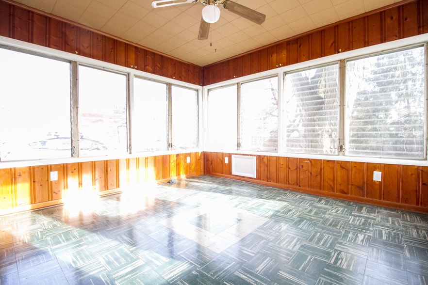 Building Photo - 2355 Ward St