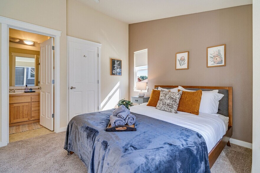 Building Photo - 219 Nickerson St