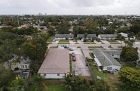 Building Photo - 327 Silver Beach Rd