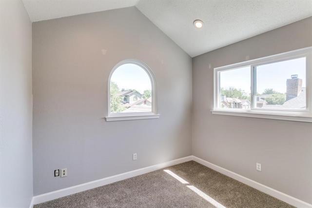 Building Photo - 210 Sorrel Trail