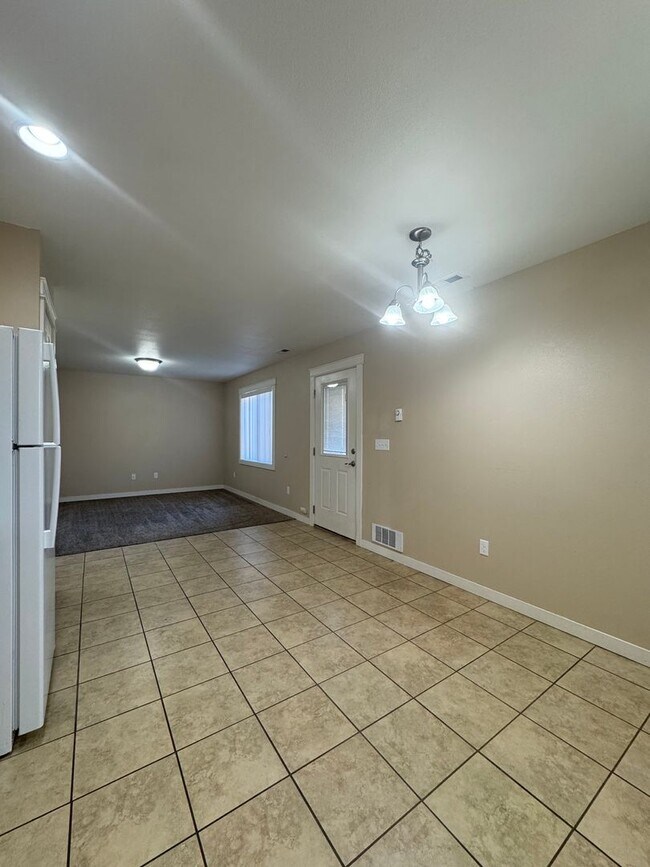 Building Photo - Cambridge Place I - 2233