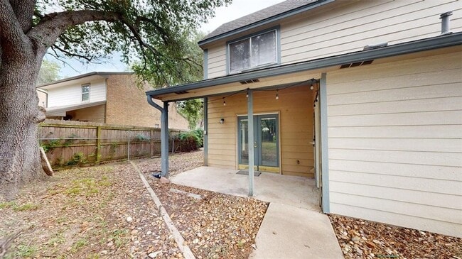 Building Photo - 2312 Auburn Ct