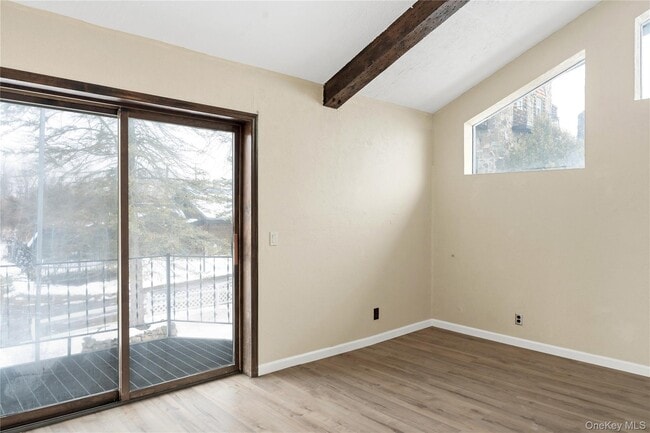 Building Photo - 378 Broadway