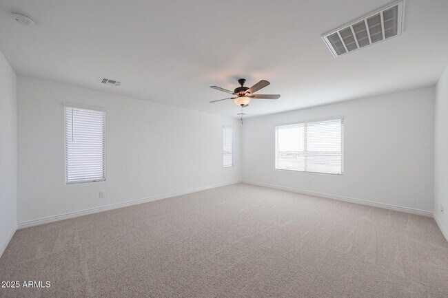 Building Photo - 14767 W Cottontail Ln