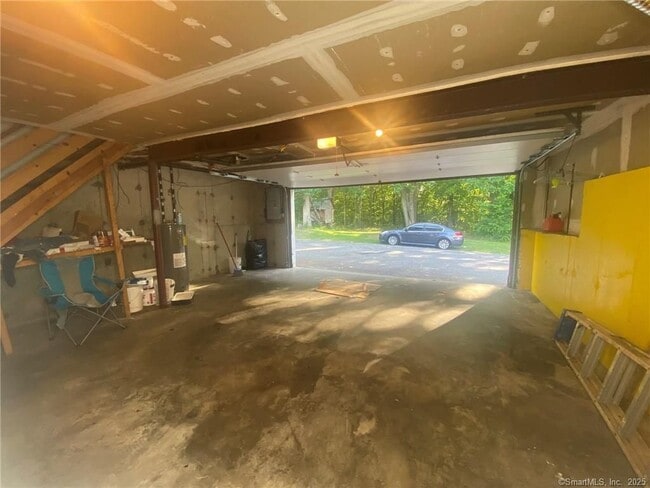 Building Photo - 53 Stonewall Ln