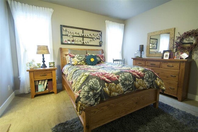 Building Photo - Wonderful Patio Home In The Mill District ...
