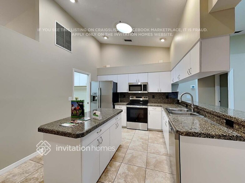 Building Photo - 4439 Diamond Cir W