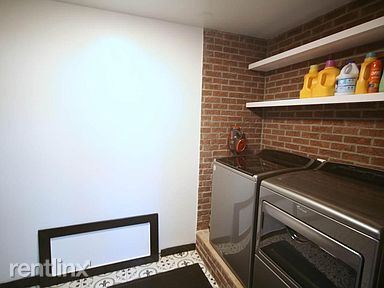 Building Photo - 3 br, 1.5 bath House - 2015 REED AVE
