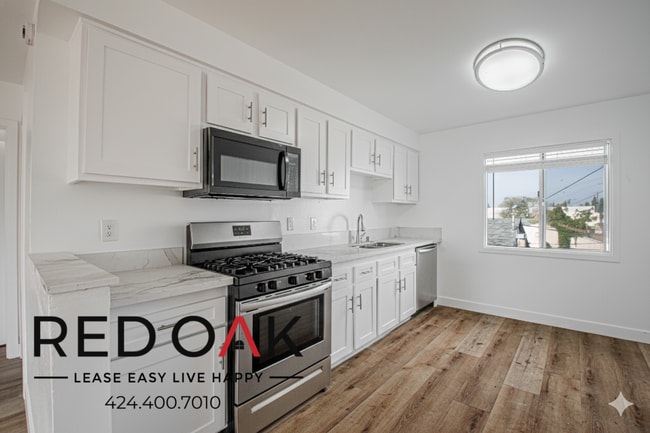 Building Photo - 1720 Cerritos Ave