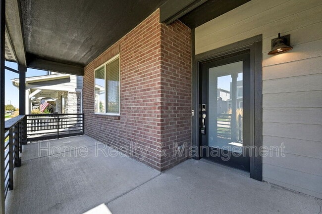 Building Photo - 12220 Dairy St
