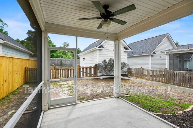 Building Photo - 165 Rowans Creek Dr