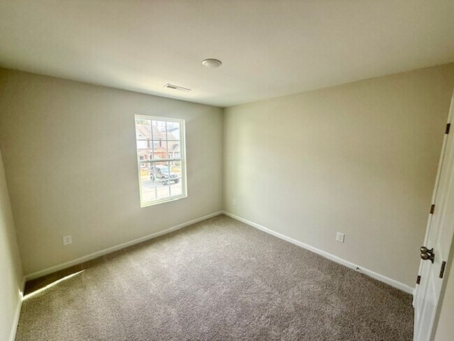 Building Photo - Two bedroom, 2.5 bath townhome in Ridge Creek, Whitsett-MOVE in special!!!