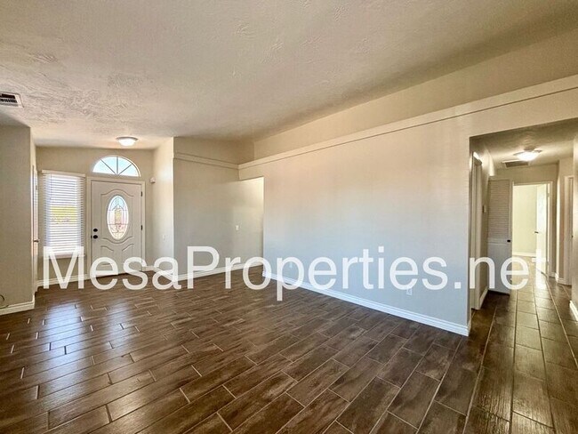 Building Photo - 15512 Yates Rd