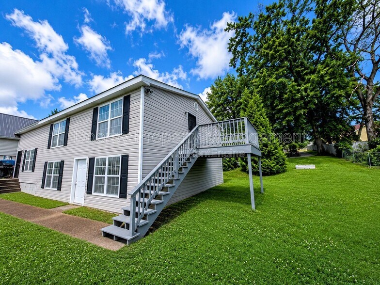 Building Photo - 1707 Kirby Ave