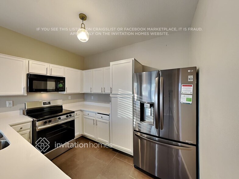 Building Photo - 21803 N 40th Pl