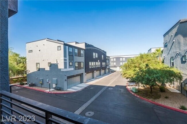 Building Photo - 9050 W Tropicana Ave