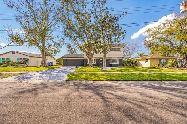 Building Photo - 4622 Bay Crest Dr