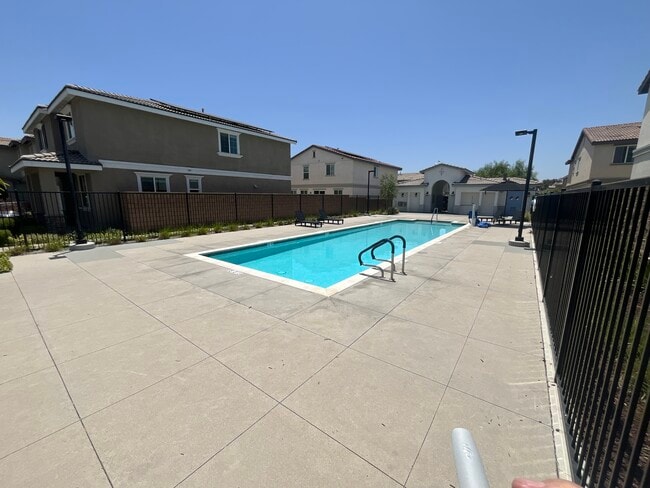 Building Photo - 24943 Dassault Ct