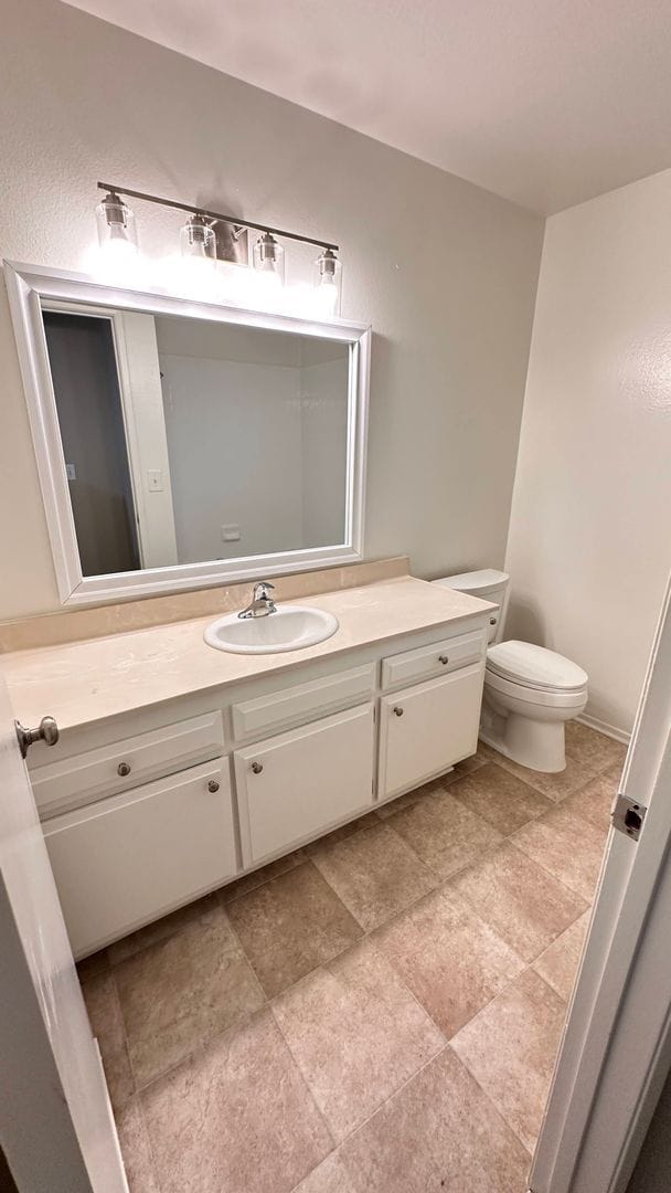 Building Photo - 120A