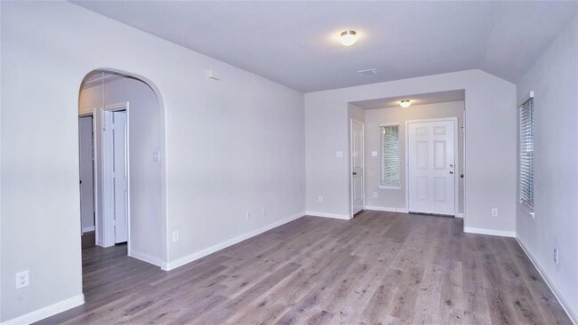 Building Photo - 3524 Wooded Ln