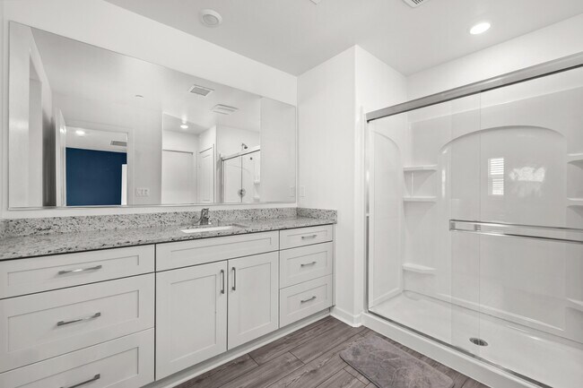 Building Photo - 80425 Enclave Ct