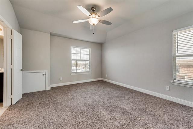 Building Photo - 4929-4931 Sanger Cir Dr