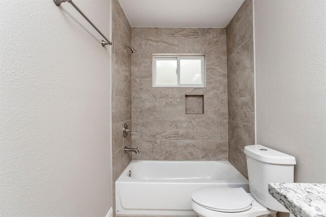Building Photo - 24326 Pine Canyon Dr