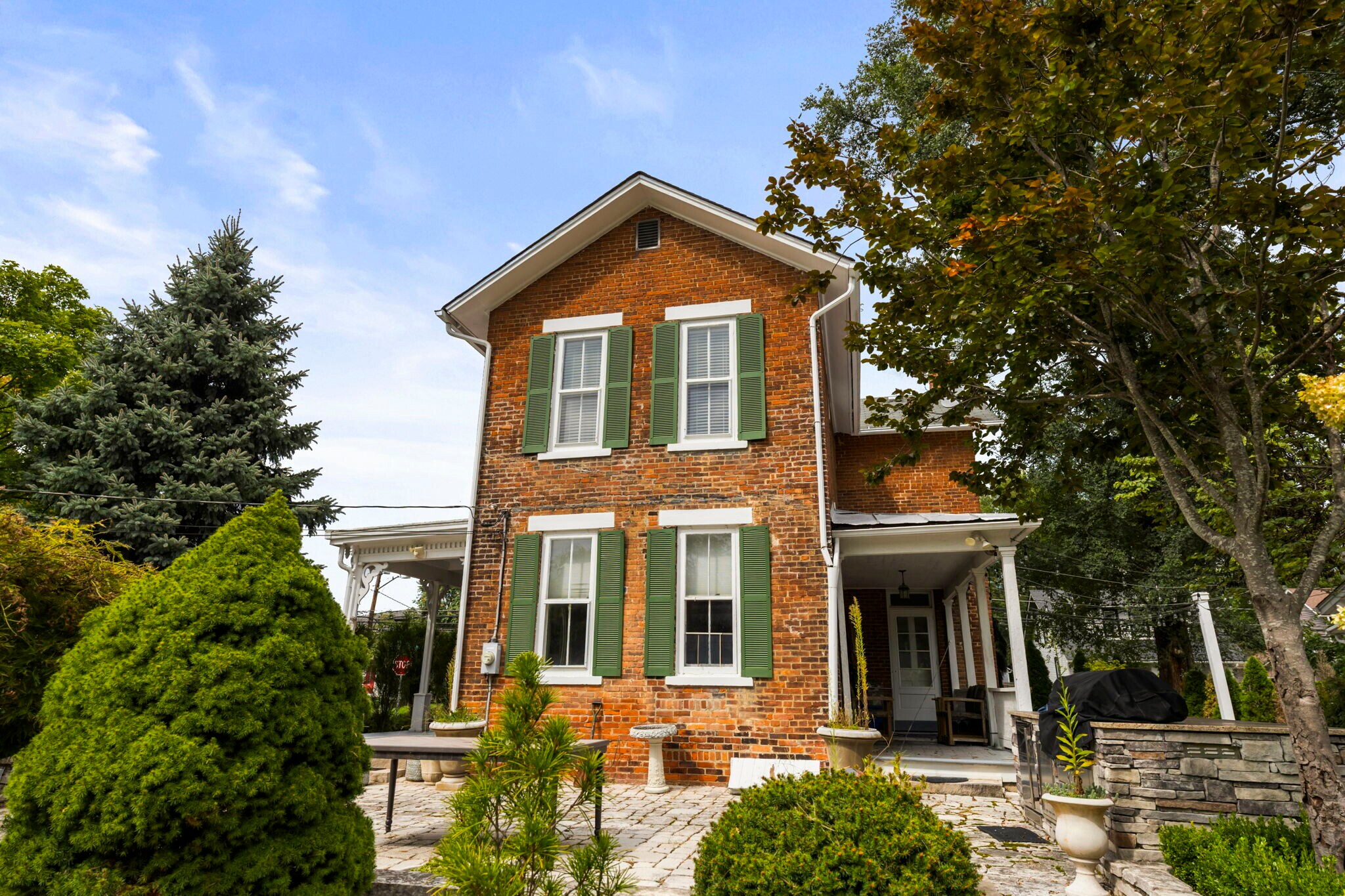 Building Photo - 161 E College Ave